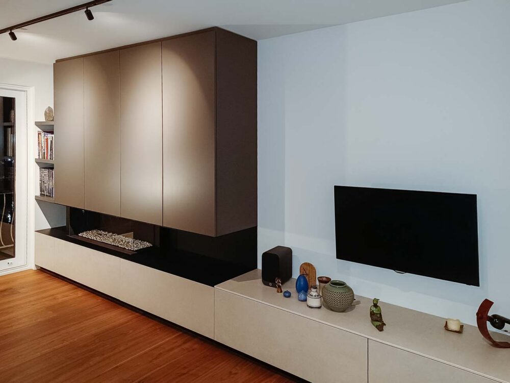 Mobiliers de salon, coin feu et TV laqué mat et céramique